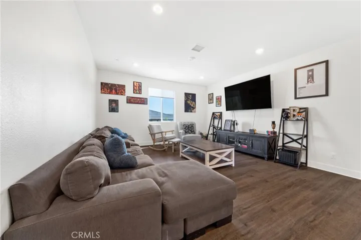 33067 Chartreuse, Winchester, California 92596