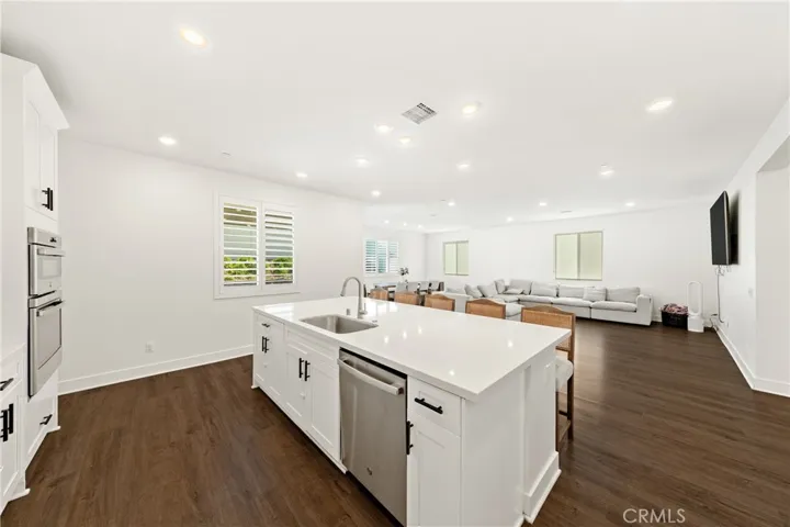33067 Chartreuse, Winchester, California 92596