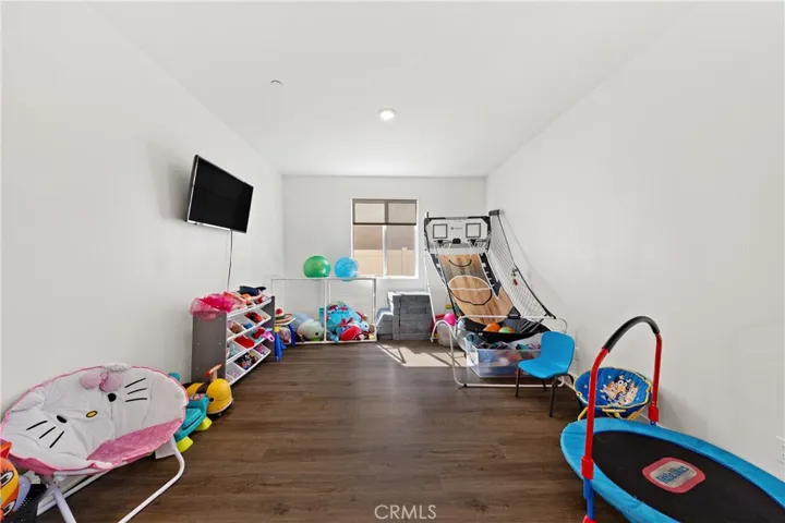 33067 Chartreuse, Winchester, California 92596