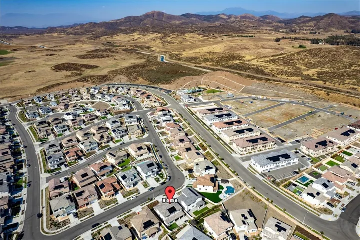 33067 Chartreuse, Winchester, California 92596