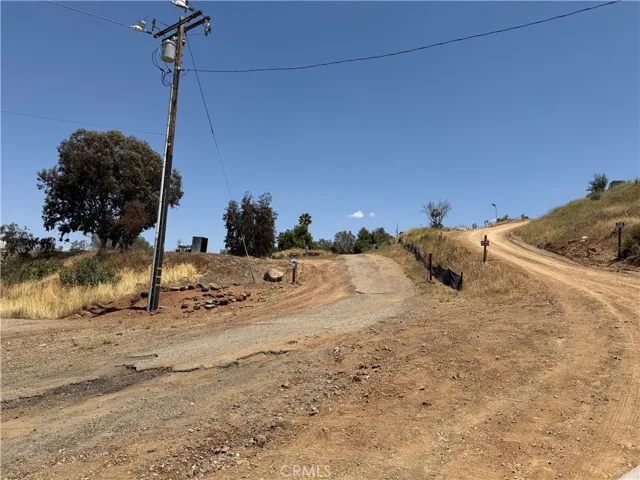 Driveway to the left