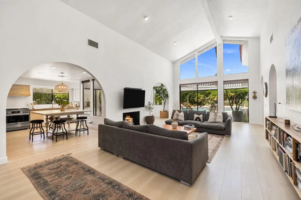 53-web-or-mls-8M4A4611
