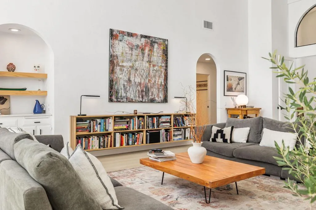 42-web-or-mls-8M4A4651