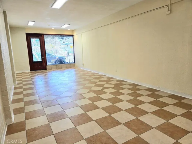 empty office photo (original)