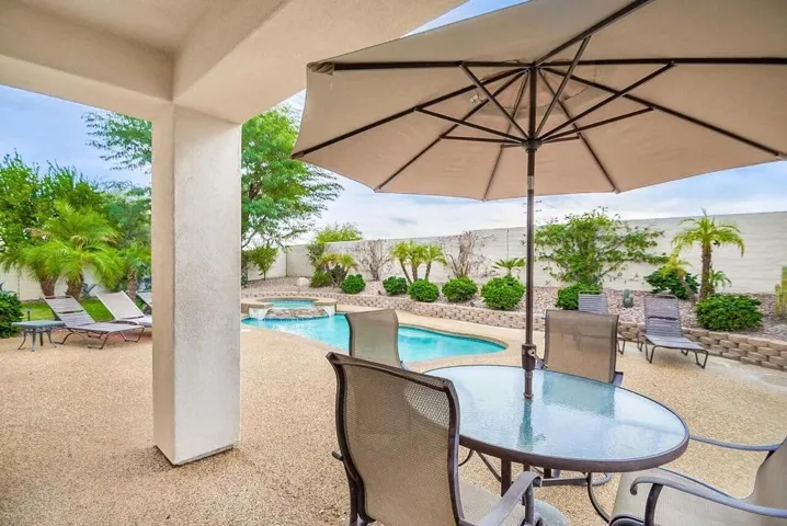 Relaxing Back Yard