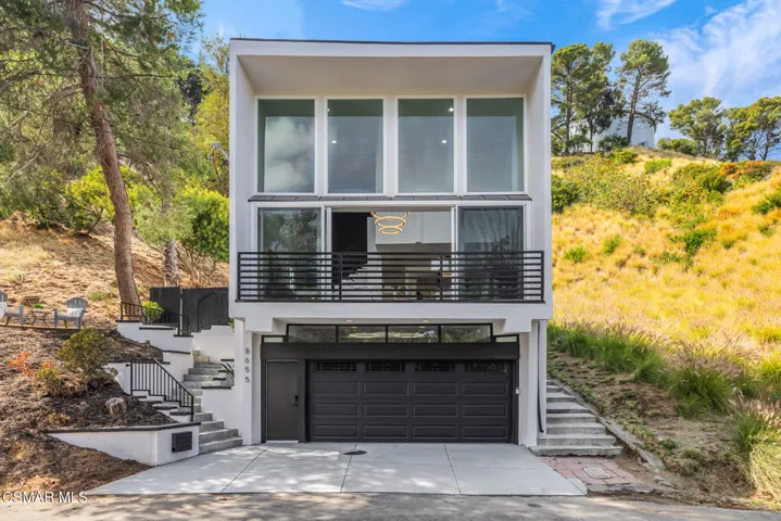 8655AppianWay-2