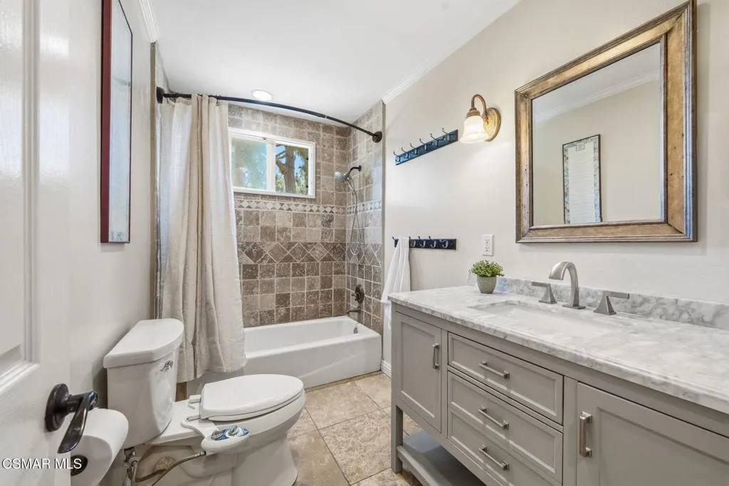28-web-or-mls-897-old-farm-rd