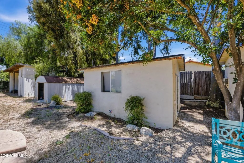 44-web-or-mls-897-old-farm-rd