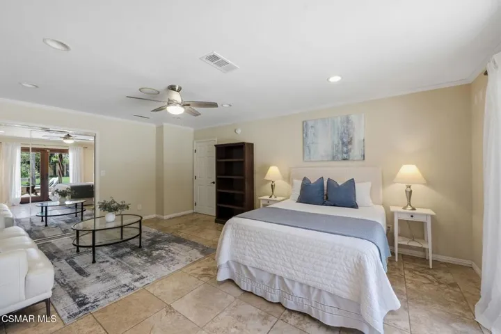 22-web-or-mls-897-old-farm-rd