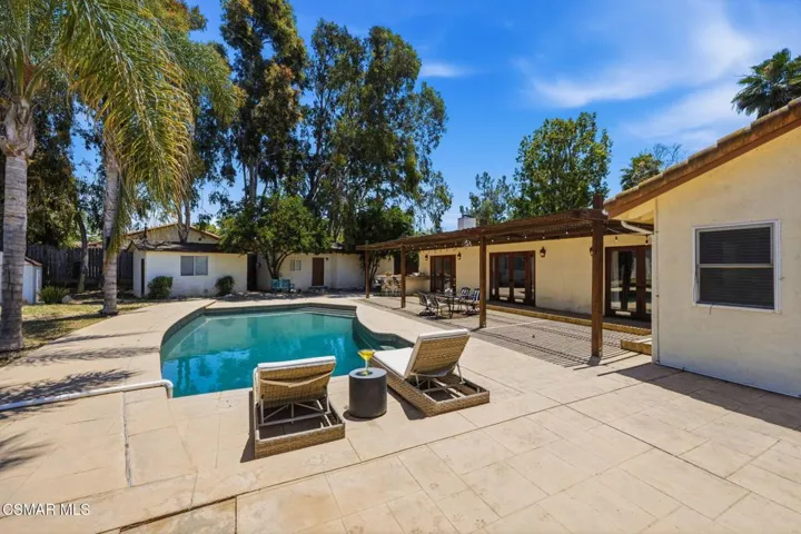 14-web-or-mls-897-old-farm-rd