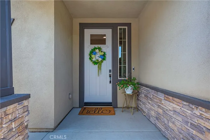 WELCOMING ENTRY