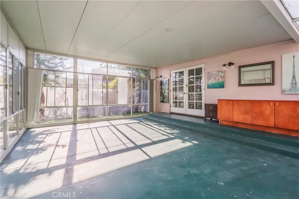 Enclosed patio