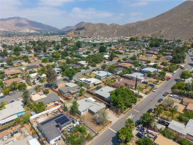 3303 La Rue Street, Jurupa Valley, California 92509