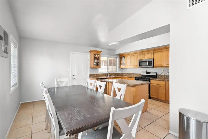 3303 La Rue Street, Jurupa Valley, California 92509