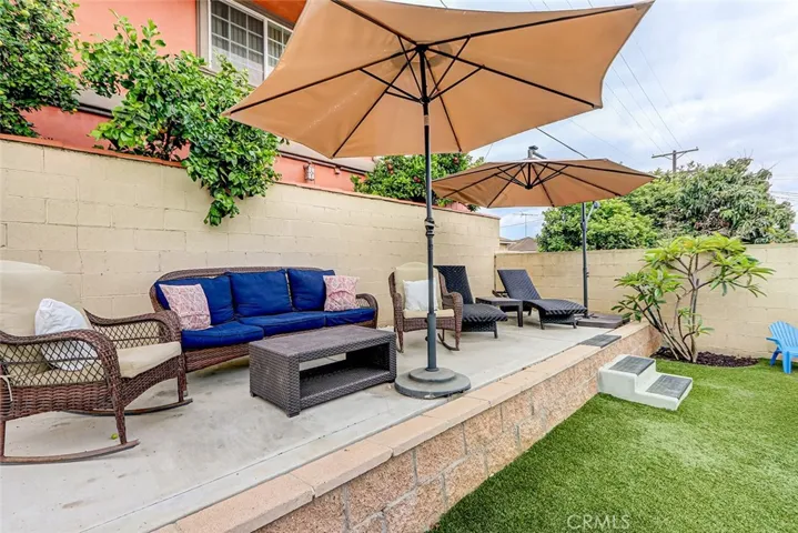 Outdoor Lounge