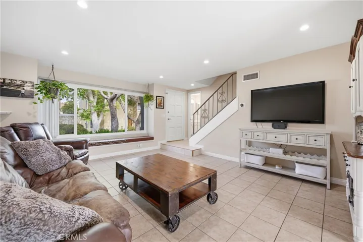 15102 Varsity Street D, Moorpark, California 93021