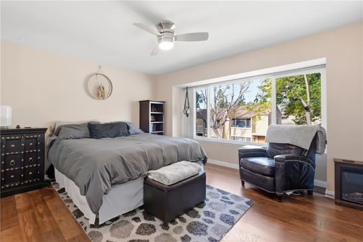 15102 Varsity Street D, Moorpark, California 93021