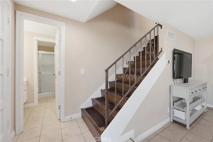15102 Varsity Street D, Moorpark, California 93021