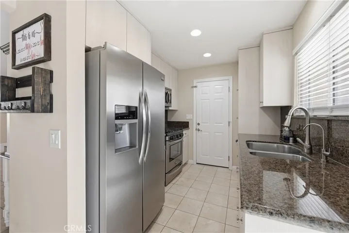 15102 Varsity Street D, Moorpark, California 93021