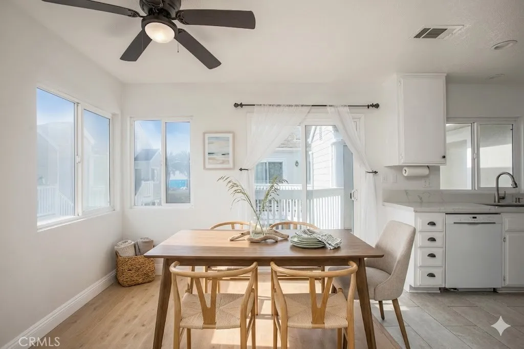 Virtually staged Kitchen area