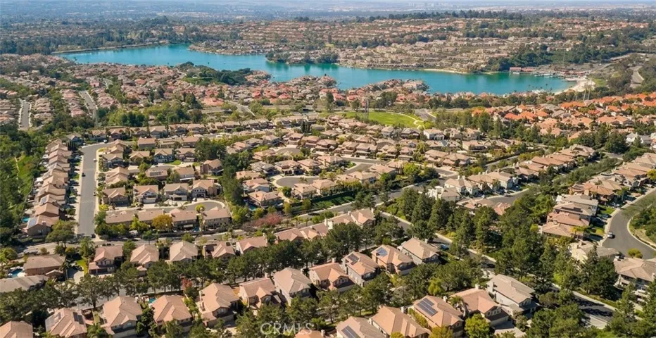 22701 Foxridge, Mission Viejo, California 92692