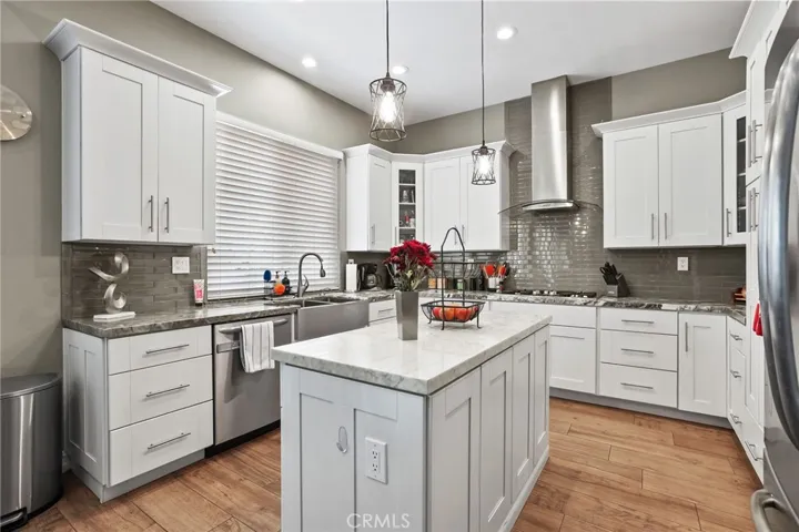 22701 Foxridge, Mission Viejo, California 92692