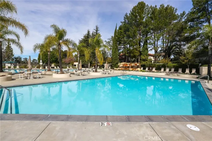 22701 Foxridge, Mission Viejo, California 92692