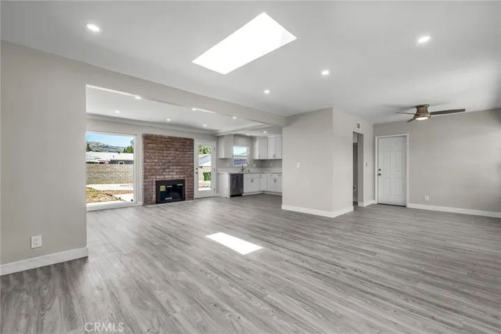 Open floorplan! Kitchen, Living, Family & Dining
