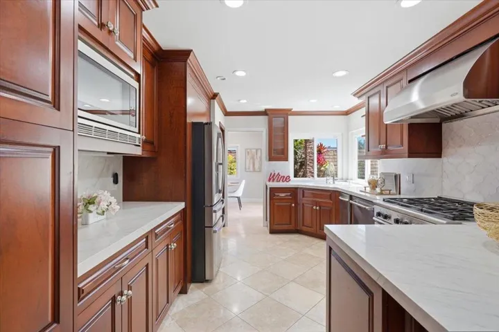 18874 Mount Cimarron Street, Fountain Valley, California 92708