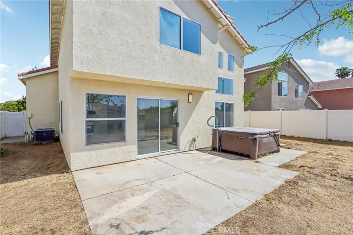 1131 Autumnwood, Perris, California 92571