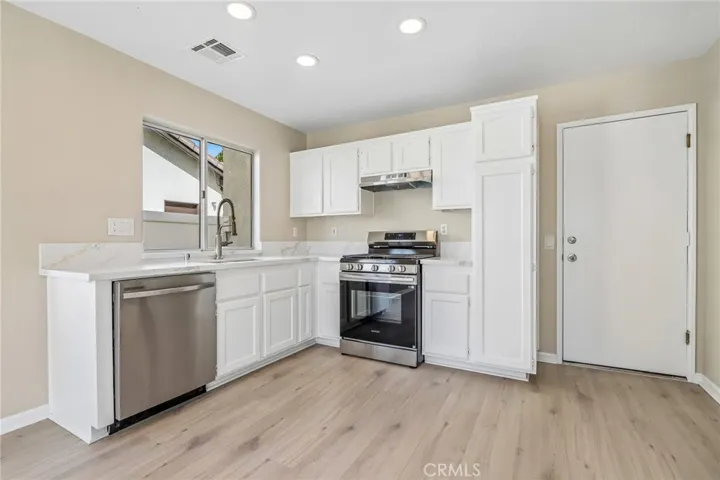 1131 Autumnwood, Perris, California 92571