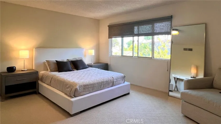 Private top level for primary en-suite