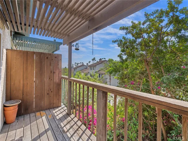 Convenient for viewing, dining and sunning