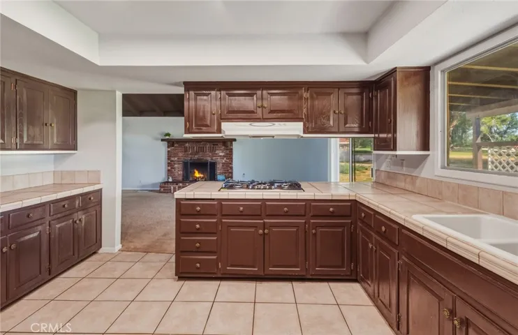 13271 Country Club, Victorville, California 92395
