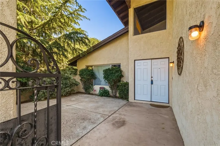13271 Country Club, Victorville, California 92395
