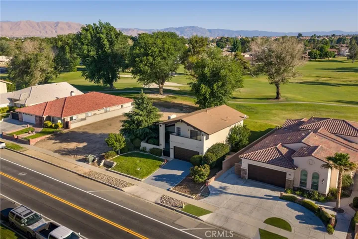 13271 Country Club, Victorville, California 92395