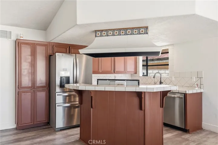 26325 Catamaran Lane, Helendale, California 92342