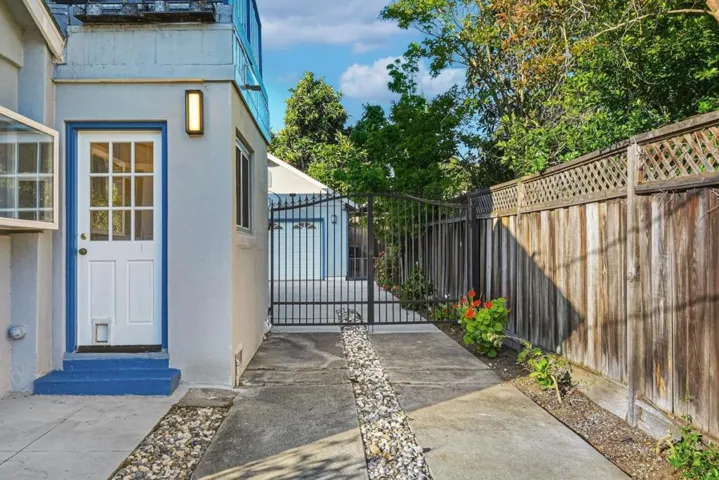 205 Caldwell Avenue, Los Gatos, California 95032