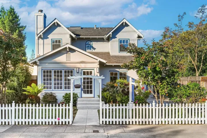 205 Caldwell Avenue, Los Gatos, California 95032