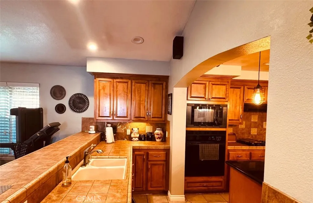 kitchen counter bar
