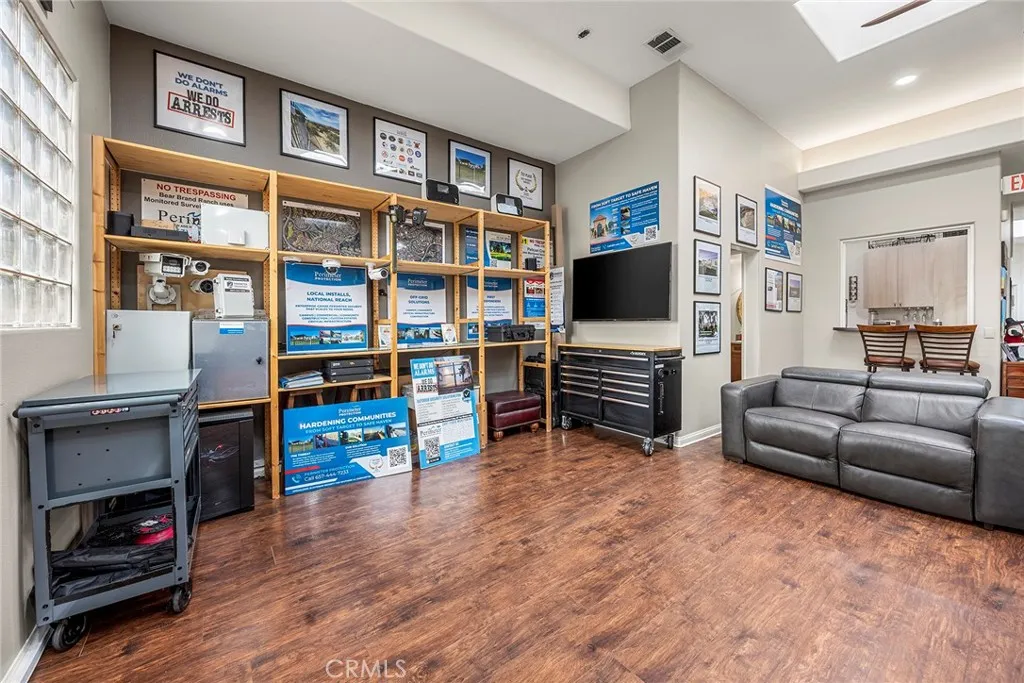 Open Concept with endless possibilities!!!!