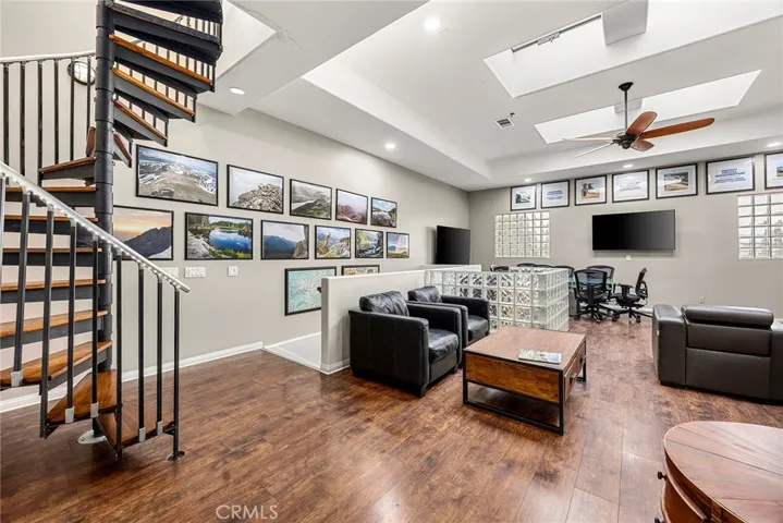 Open Concept with endless possibilities!!!!