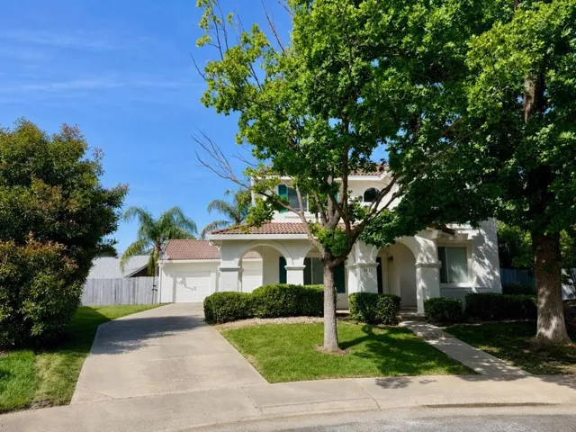 Lovely home in Laguna West