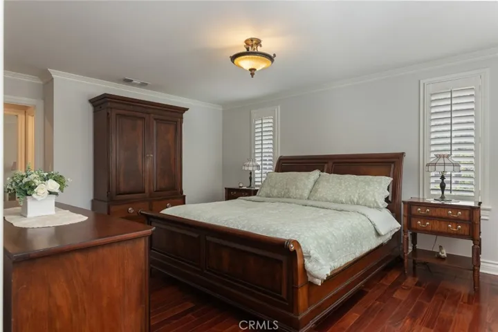 481 Paulette Place, La Canada Flintridge, California 91011