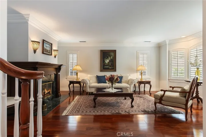 481 Paulette Place, La Canada Flintridge, California 91011
