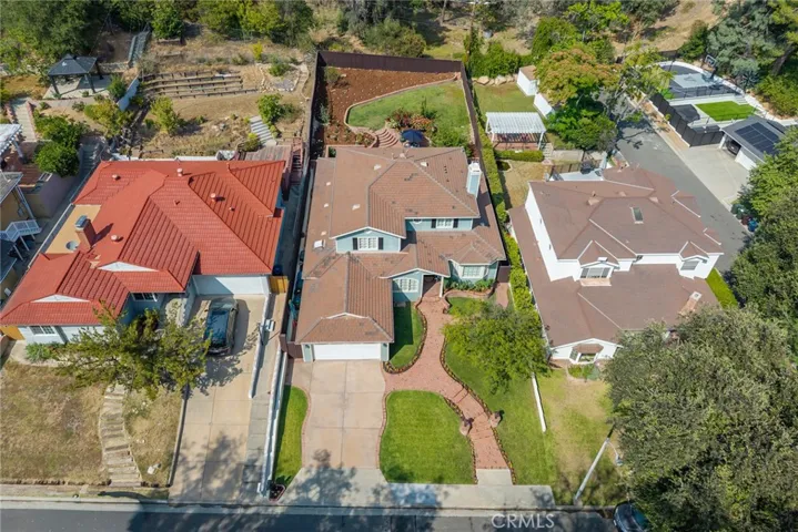 481 Paulette Place, La Canada Flintridge, California 91011