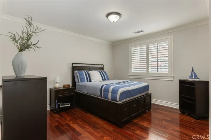 481 Paulette Place, La Canada Flintridge, California 91011