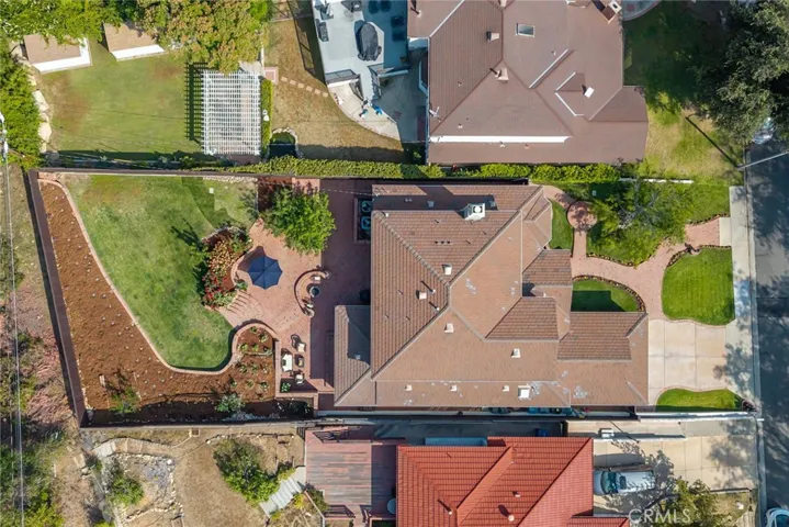 481 Paulette Place, La Canada Flintridge, California 91011