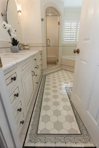481 Paulette Place, La Canada Flintridge, California 91011