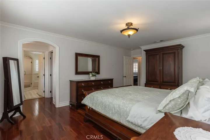 481 Paulette Place, La Canada Flintridge, California 91011